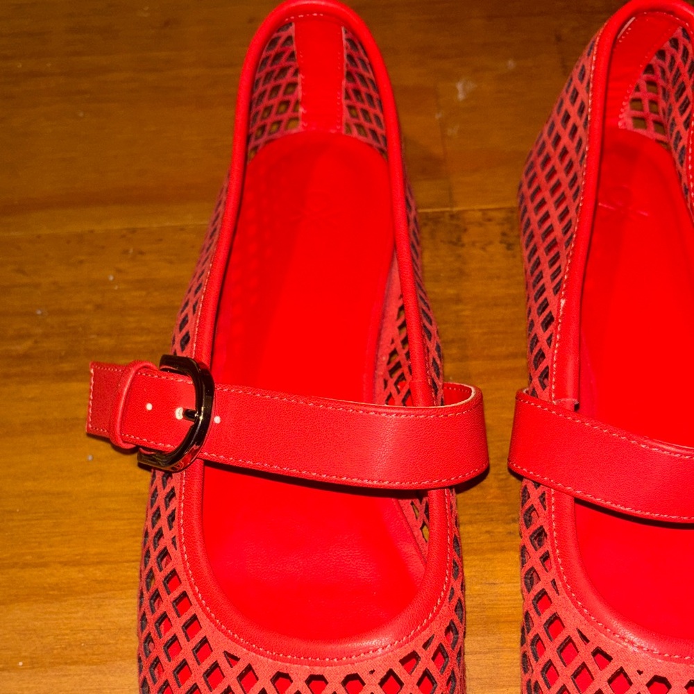 United Colors of Benetton - Red Women's Mary Jane Flats. Size 38 NEVER WORN! - Picture 3 of 4